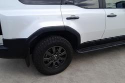 2025 Toyota Landcruiser Prado Altitude