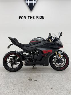 CFMOTO 450 SR S