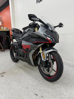 2025 CFMOTO 450 SR S Black