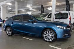 2018 Mazda 3 SP25