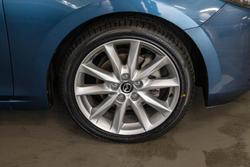 2018 Mazda 3 SP25