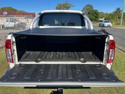 2011 Nissan Navara ST