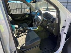 2011 Nissan Navara ST