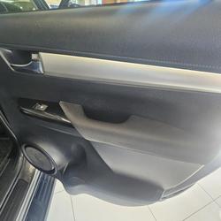2024 Toyota Hilux SR5 48V