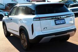 2025 Jaecoo J7 SHS Track
