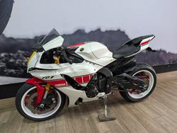 2022 Yamaha YZF-R1 WHITE