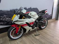 2022 Yamaha YZF-R1 WHITE