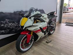 2022 Yamaha YZF-R1 WHITE