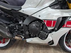 2022 Yamaha YZF-R1 WHITE