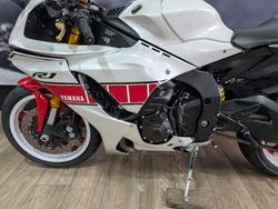 2022 Yamaha YZF-R1 WHITE