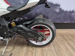 2022 Yamaha YZF-R1 WHITE