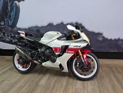 2022 Yamaha YZF-R1 WHITE