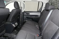 2023 Toyota Hilux SR5
