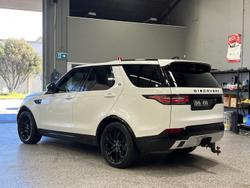 2020 Land Rover Discovery SD6 Landmark Edition