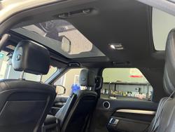 2020 Land Rover Discovery SD6 Landmark Edition