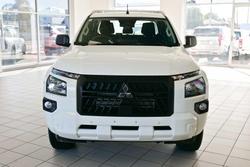 2025 Mitsubishi Triton GLX
