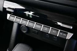 2025 Mitsubishi Triton GLX