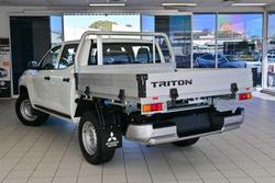 2025 Mitsubishi Triton GLX