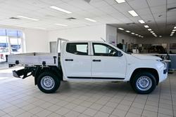 2025 Mitsubishi Triton GLX