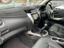 2015 Nissan Navara ST-X