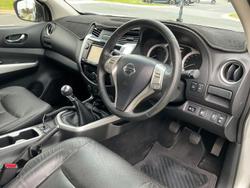 2015 Nissan Navara ST-X