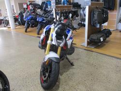 2026 BMW Motorrad 2026 Bmw 1300CC R 1300 R PERFORMANCE Road light WHITE