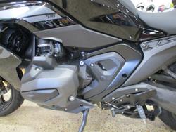 2026 BMW Motorrad R 1300 RS TRIPLE BLACK TRIPLE BLACK BLK STORM METAL