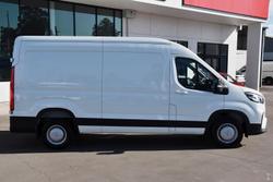 2024 LDV Deliver 9 LWB Mid Roof Blanc White