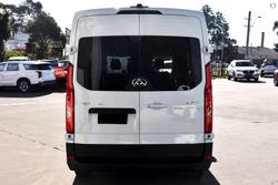 2024 LDV Deliver 9 LWB Mid Roof Blanc White