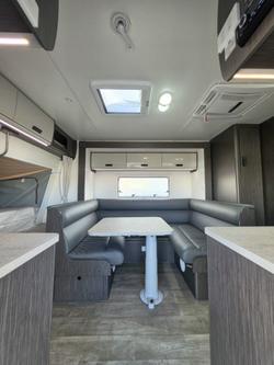 2022 JAYCO BASE STATION 23.73-6.OB