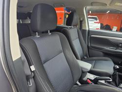 2015 Mitsubishi Outlander LS