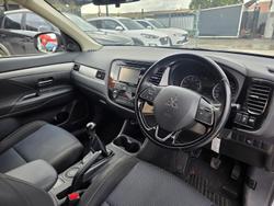 2015 Mitsubishi Outlander LS
