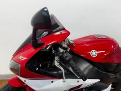 2002 Yamaha YZF-R1 WHITE