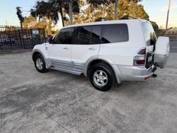 2001 MITSUBISHI PAJERO GLS LWB (4x4)