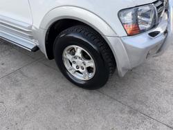 2001 MITSUBISHI PAJERO GLS LWB (4x4)