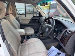 2001 MITSUBISHI PAJERO GLS LWB (4x4)