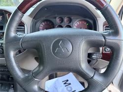 2001 MITSUBISHI PAJERO GLS LWB (4x4)