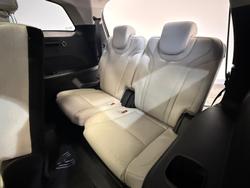2023 Mahindra XUV700 AX7L