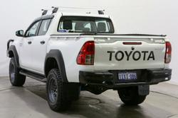 2022 Toyota Hilux SR