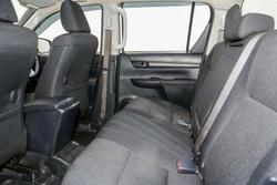 2022 Toyota Hilux SR