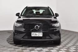 2022 Volvo XC40 Ultimate B5 Dark