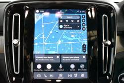 2022 Volvo XC40 Ultimate B5 Dark