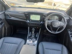 2025 Isuzu MU-X LS-T