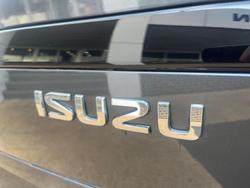 2025 Isuzu MU-X LS-T