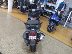 2025 BMW Motorrad C 400 X ION BEIGE