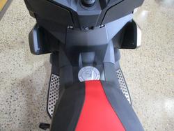 2025 BMW Motorrad C 400 X ION BEIGE