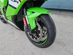 2025 Kawasaki NINJA ZX-10R Green