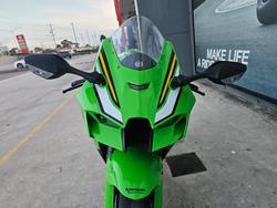 2025 Kawasaki NINJA ZX-10R Green