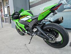 2025 Kawasaki NINJA ZX-10R Green
