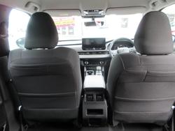 2026 Mitsubishi Outlander ES